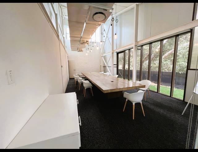 2,100M² OFFICE TO LET IN WOODSTOCK
